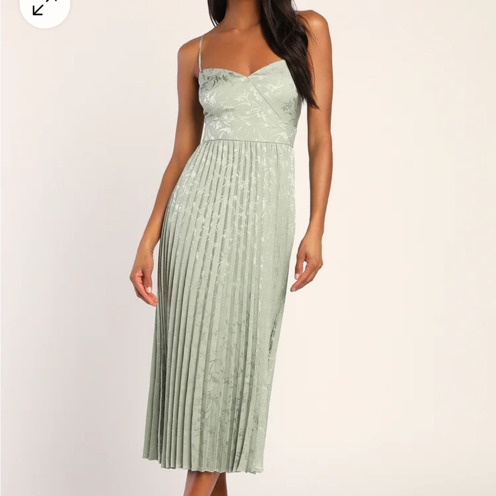 Lulu’s Regal Romance Sage Floral Jacquard Pleated Satin Midi Dress